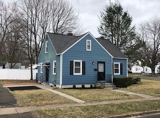 50 Laconia St, Hamden, CT 06514