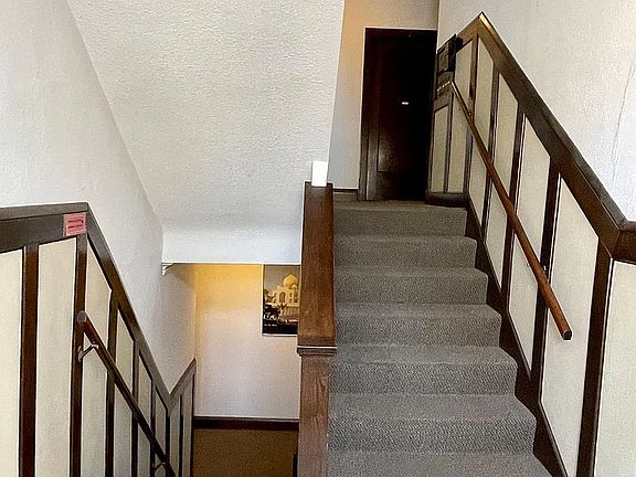 3rd image of 730 5th St SW #3