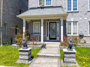 138 Barnham St, Ajax, ON L1Z0K7