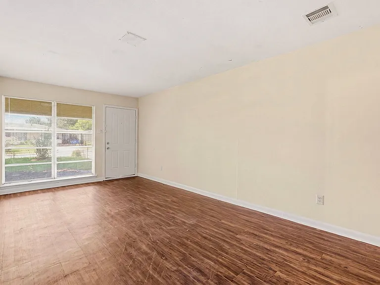 10227 Glenmawr Dr — Photo 18