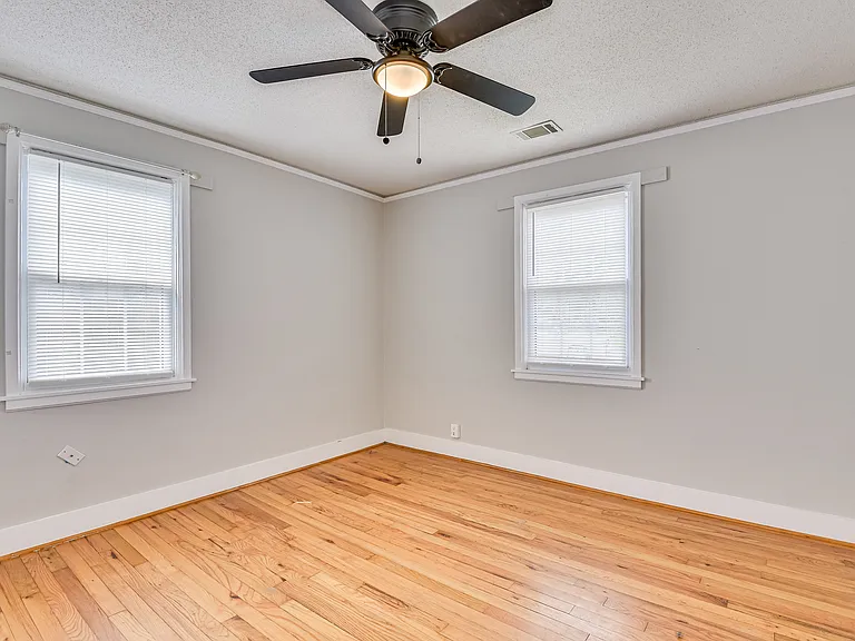 2066 Greene St — Photo 12