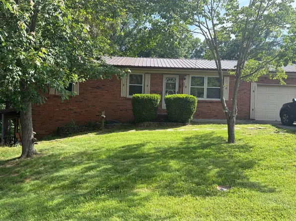 422 James St, Greenville, KY 42345