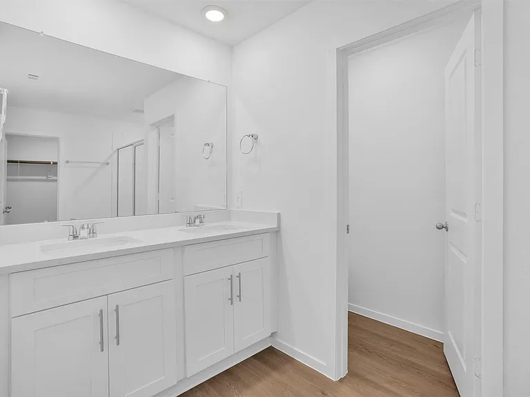 3518 Grassland Dr — Photo 13