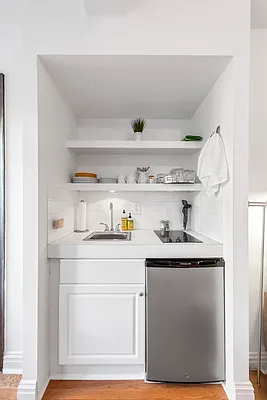 Sold by Compass | media 10