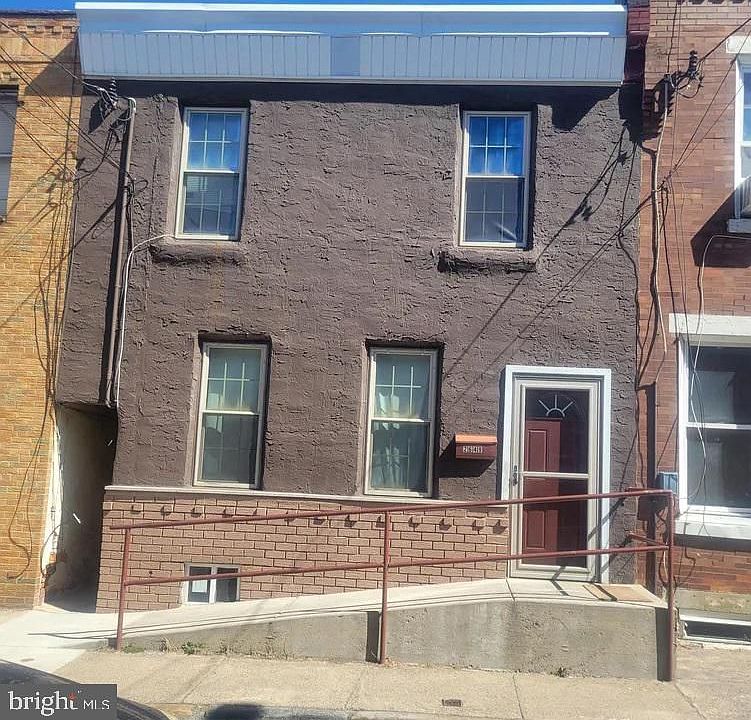 1st image of 2649 E Birch St
