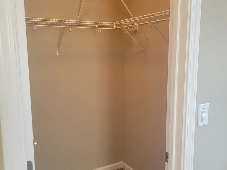 1008 Diamante Dr — Photo 12
