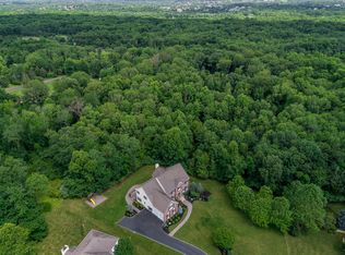 9 Friar Tuck Ct, Warren, NJ 07059