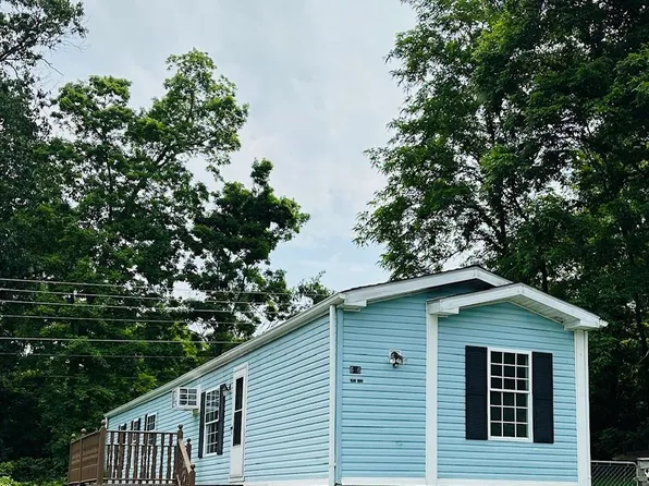 606 Fancy Filly Cir, Martinsburg, WV 25403