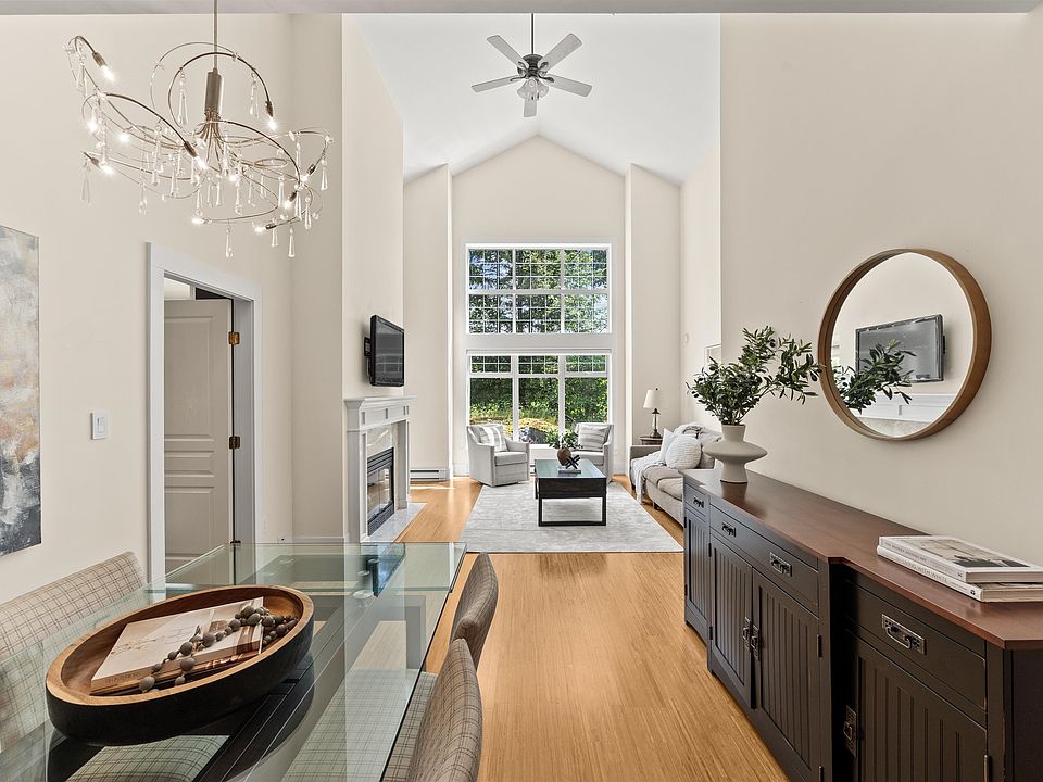 1st image of 1140 Strathaven Dr #306