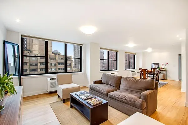 Sold by Compass | media 1