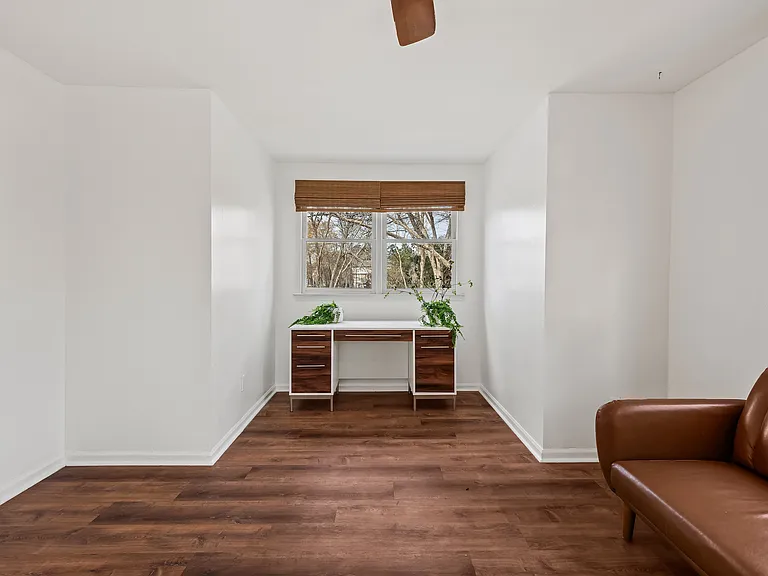 27 Fitzroy Dr — Photo 33