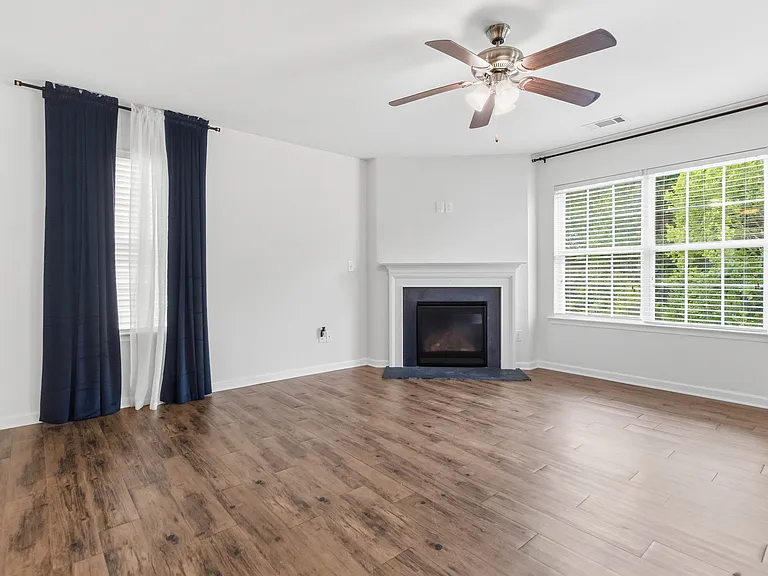 8705 Longnor St — Photo 20