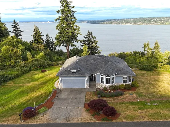 7023 Columbia Avenue, Clinton, WA 98236