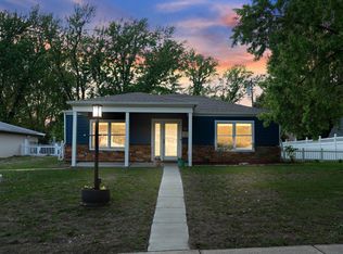 9808 3rd Ave S, Bloomington, MN 55420