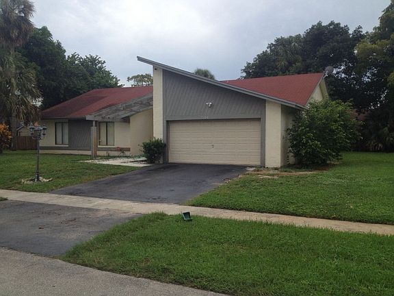 3rd image of 7100 NW 49th St