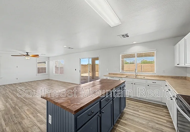 33583 N Wash View Rd — Photo 15