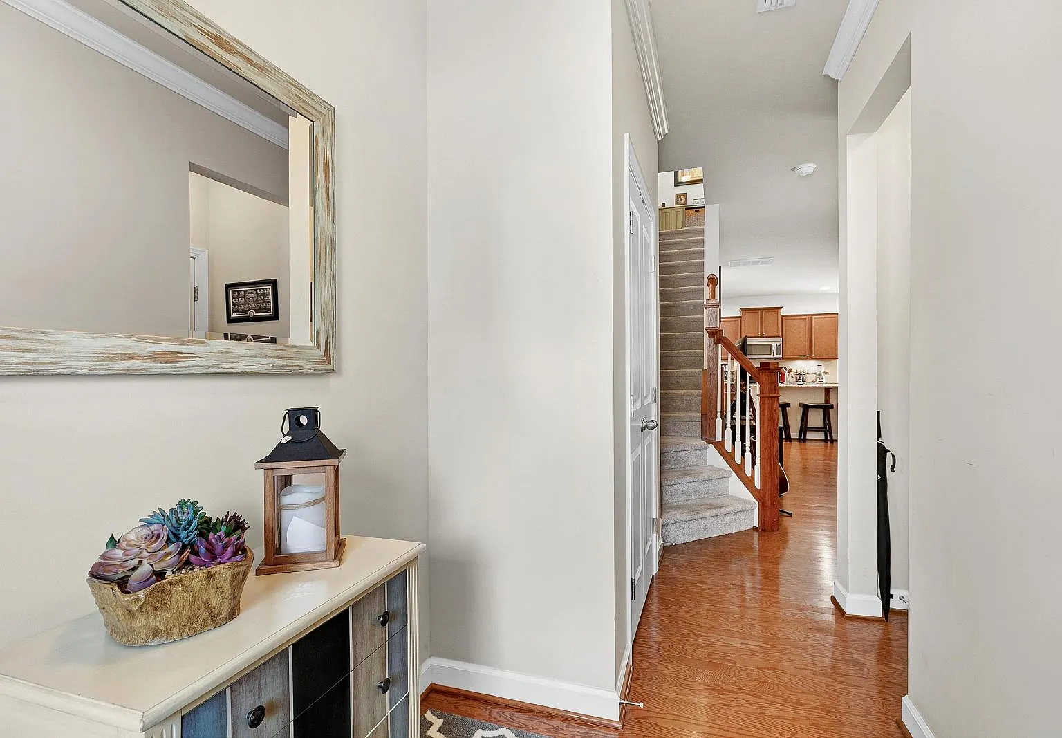 3 bed, 2.5 bath, 1755 sqft, $2,150 — Photo 4