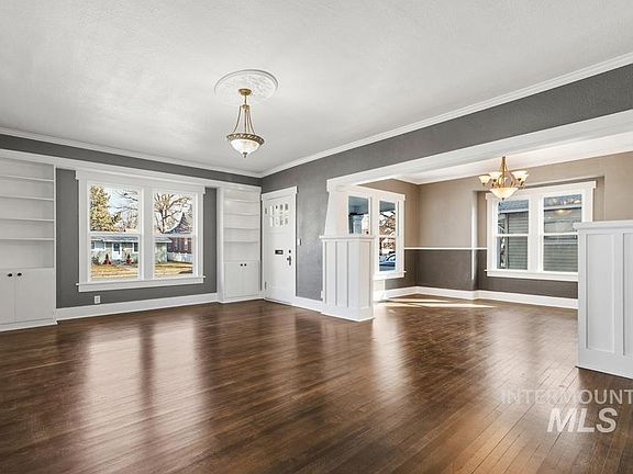 2nd image of 253 W Court St