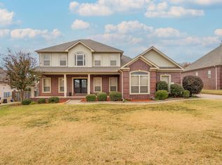 1557 McAfee Cir, Cabot, AR 72023