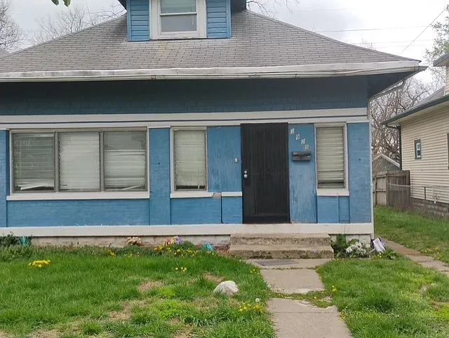 3925 Graceland Ave photo 1