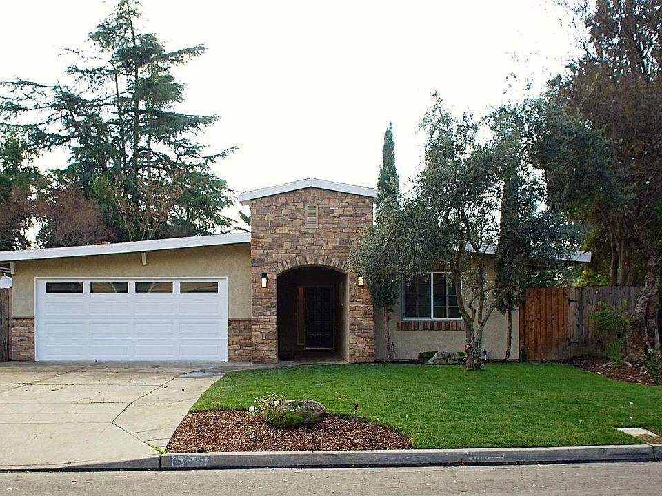 2nd image of 5619 N Flora Ave