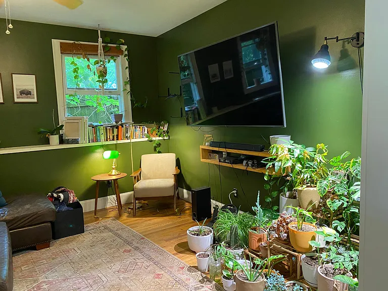 595 Pickett St SE #C — Photo 2