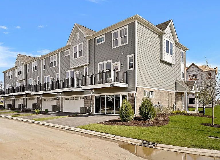 1st image of 6209 Sandbelt Dr
