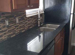 156 Trealout Dr APT 3, Fenton, MI 48430