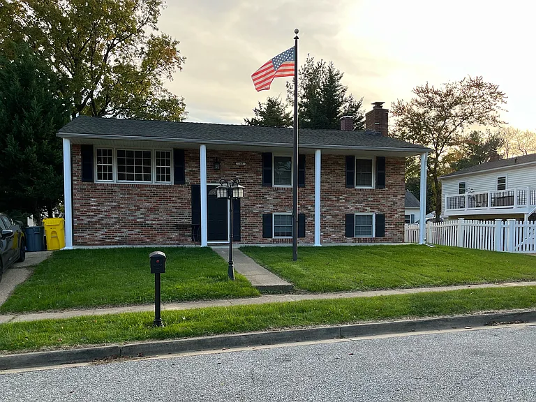 243 Turnwood Dr — Photo 1