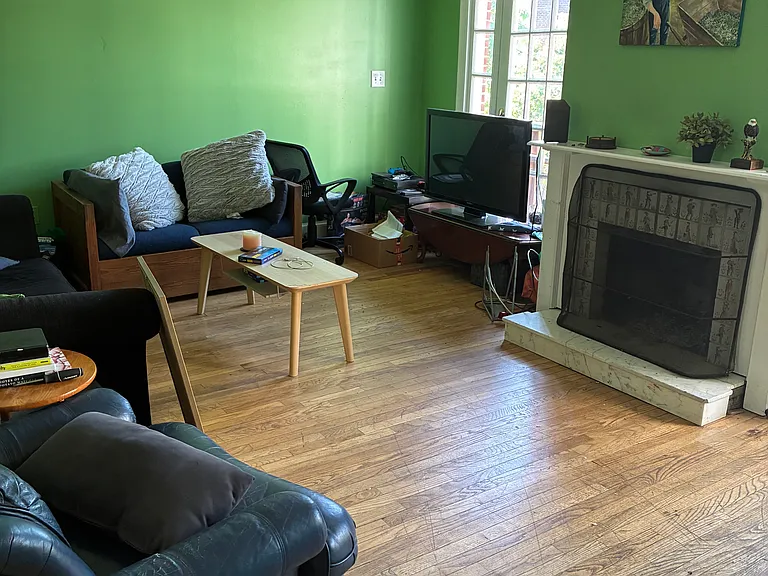 1827 E Capitol St SE #A — Photo 14