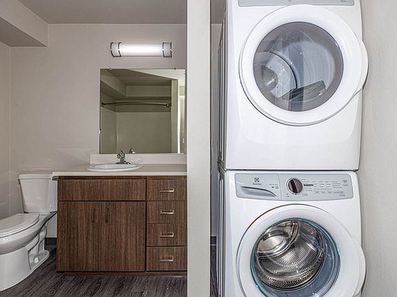 2nd image of 1650 NE Market Dr #314
