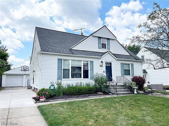 2nd image of 1674 Byron Dr