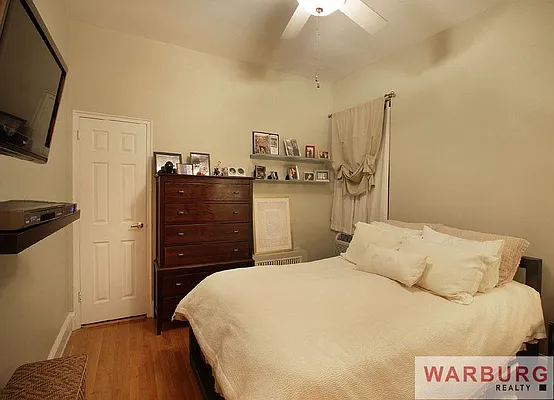 Sold by Warburg | media 2