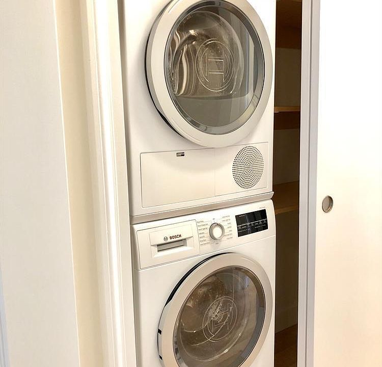 1st image of 420 E 79th St APT 6a