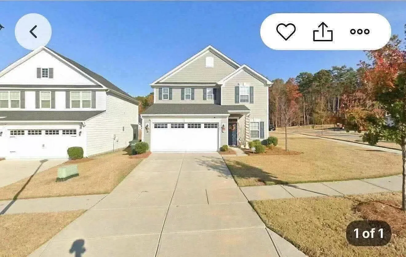 4 bed, 2.5 bath, 1812 sqft, $2,600 — Photo 1