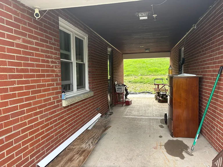 85 Patten Dr #1 — Photo 8