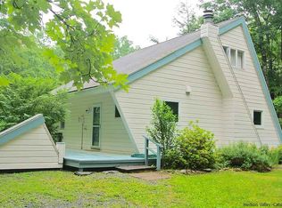 2 Sawood Ln, Saugerties, NY 12498