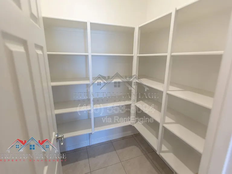 15769 W Voltaire St — Photo 12