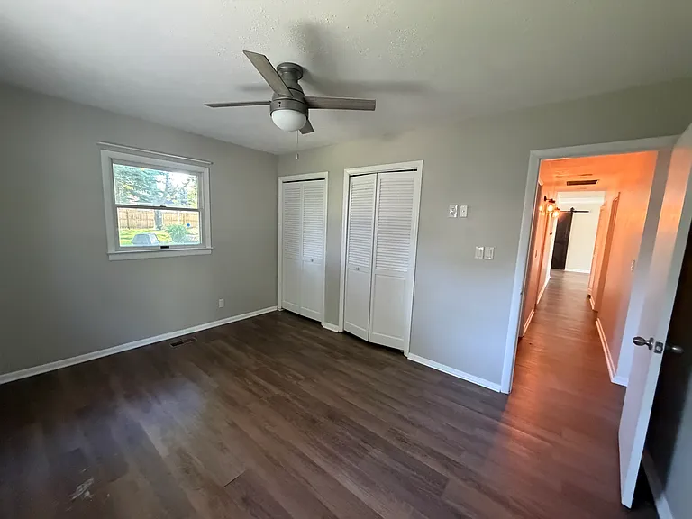 5867 Graystone Dr — Photo 6
