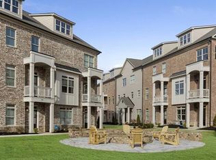 1232 Stone Castle Cir SE UNIT 9, Smyrna, GA 30080