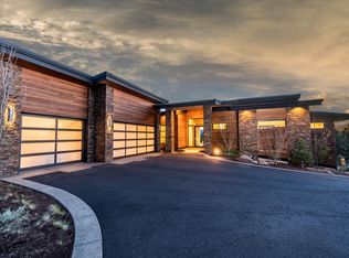 3202 NW Starview Dr, Bend, OR 97703