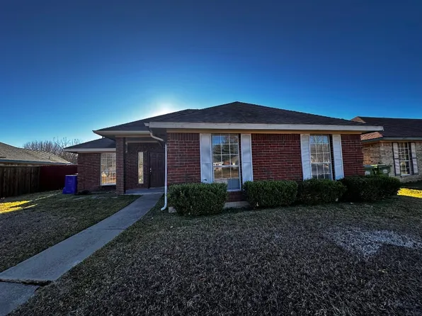 1214 Riverview Ln, Seagoville, TX 75159