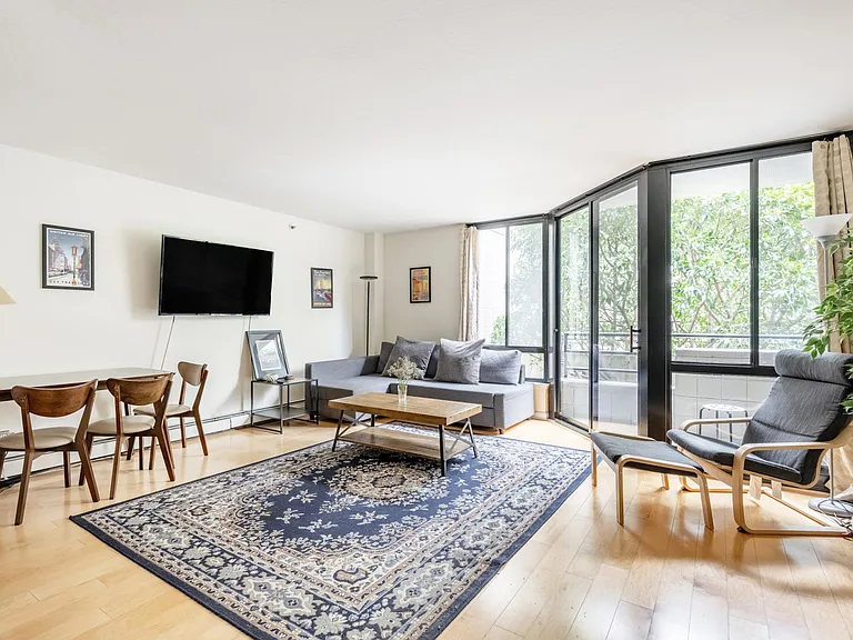 900 Bush St #213 — Photo 1