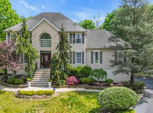 33 Hamilton Hill Rd, Lincroft, NJ 07738