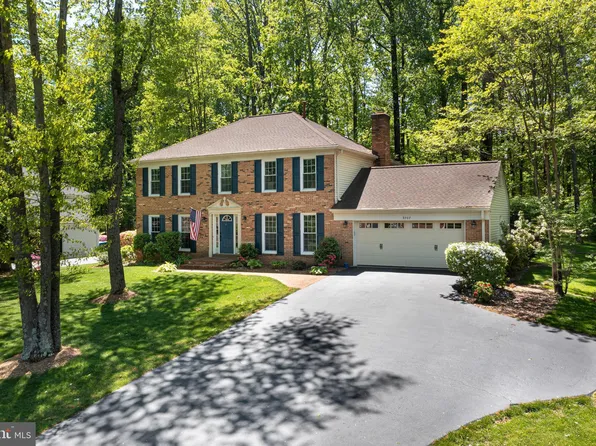 9707 S Park Cir, Fairfax Station, VA 22039