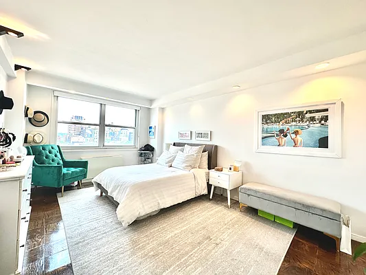 Rented by Addison Property Group | media 7