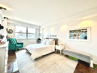 Rented by Addison Property Group