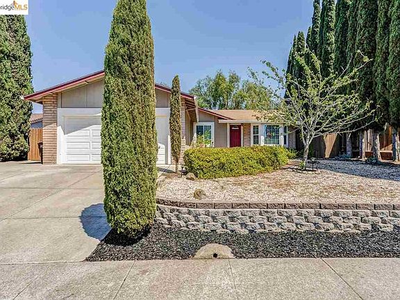 2nd image of 2203 Montevideo Dr