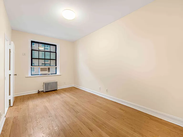 107 E 63rd St #5A — Photo 5
