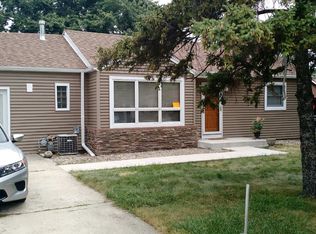 8044 S 84th Ave, Justice, IL